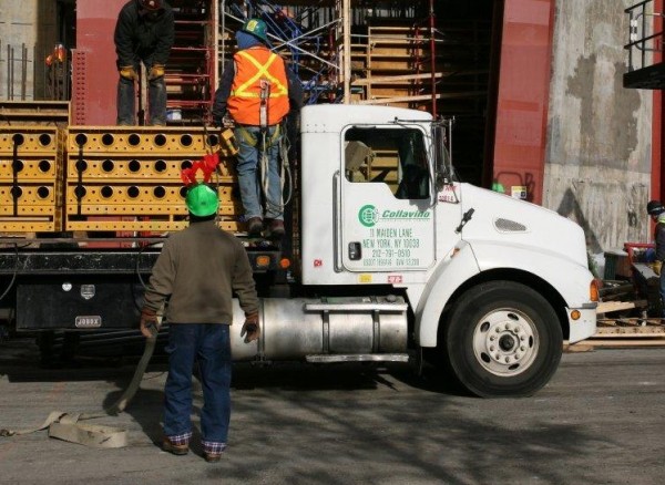 LensHolidayHardHat-e1293461080812.jpg